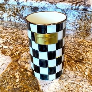 Mackenzie child’s utensil holder